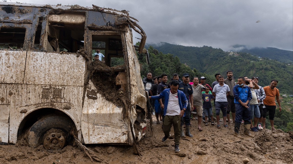 Nepal'deki sel ve toprak kaymalarında can kaybı 151'e yükseldi