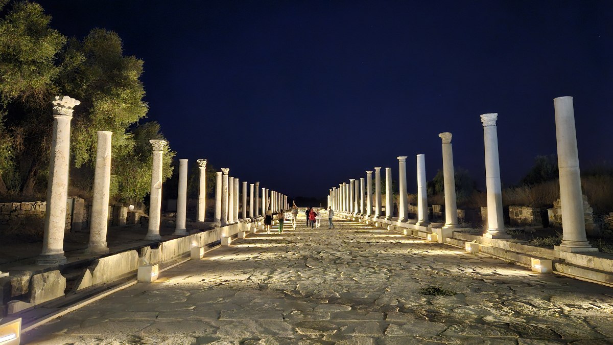 Antalya'da gece müzeciliği projesi kapsamında antik kentler aydınlatılıyor