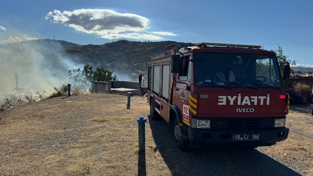 Aydın'da otluk alanda çıkan yangın kısa sürede büyüdü