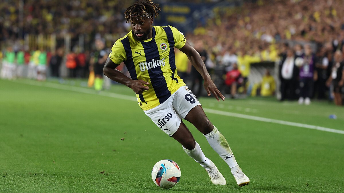 Fenerbahçe'de Jose Mourinho'dan Saint-Maximin'e uyarı