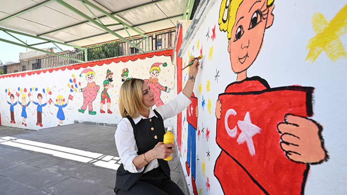 Gaziantep'te kadın müdür, köy okulunu kolej görüntüsüne kavuşturdu