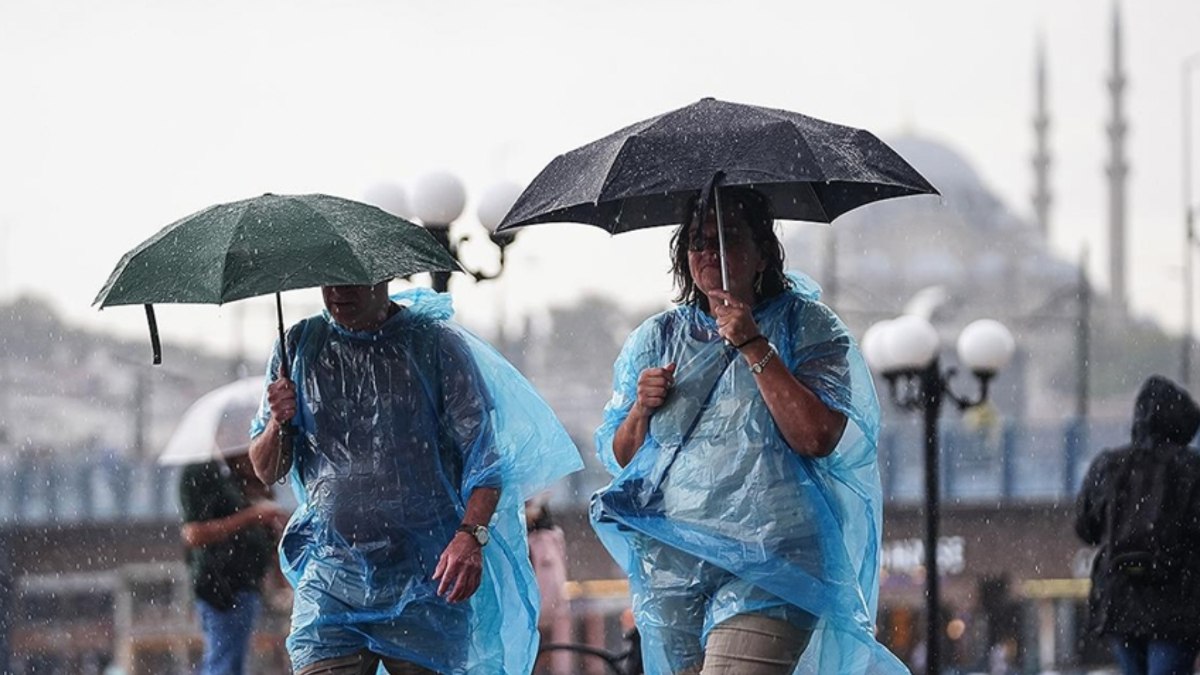 Meteoroloji'den İstanbul için gök gürültülü sağanak uyarısı