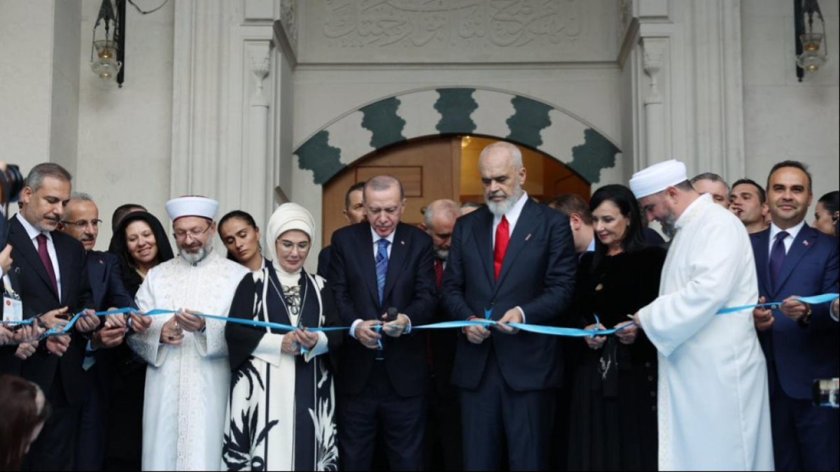 Emine Erdoğan'dan Namazgah Camii'nin açılışına ilişkin mesaj