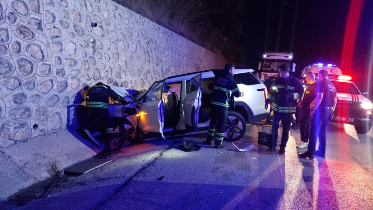 Tekirdağ'da feci kaza: 2 doktor arkadaş hayatını kaybetti