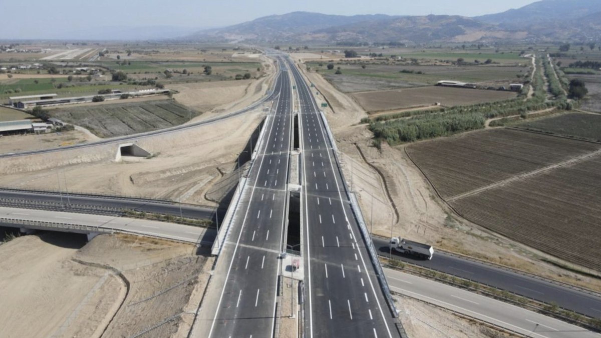 Bakan Uraloğlu duyurdu: Aydın-Denizli Otoyolu trafiğe açılıyor