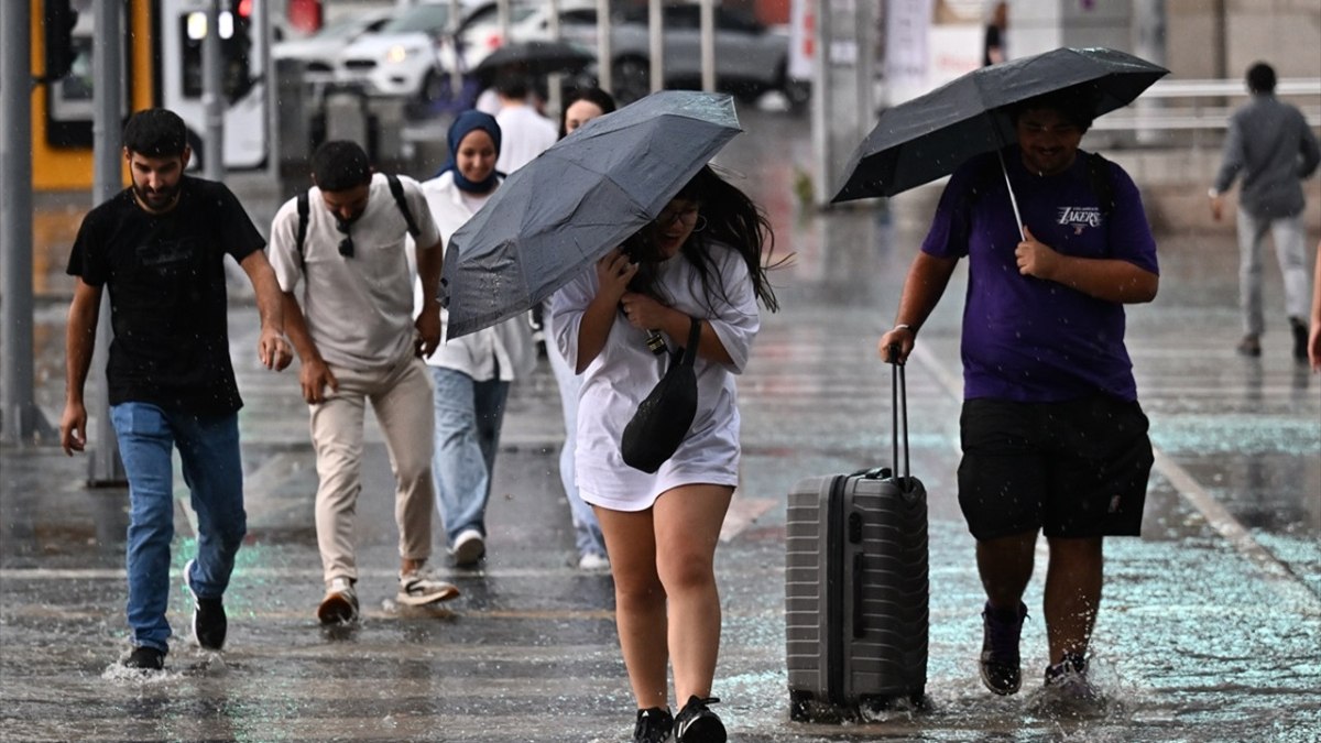 Sıcaklıklar 12 derece birden düşecek! 13 ila sarı kodlu uyarı