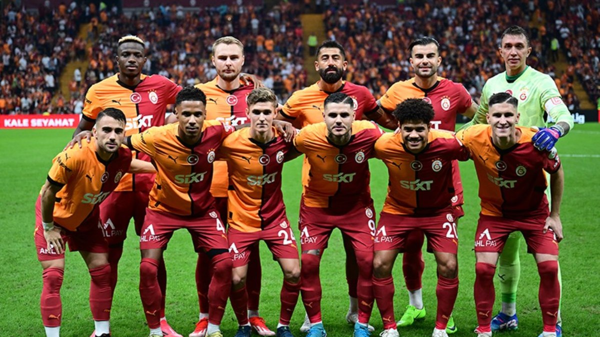 Galatasaray, Antalyaspor'u yenerse Fenerbahçe'nin rekorunu kıracak