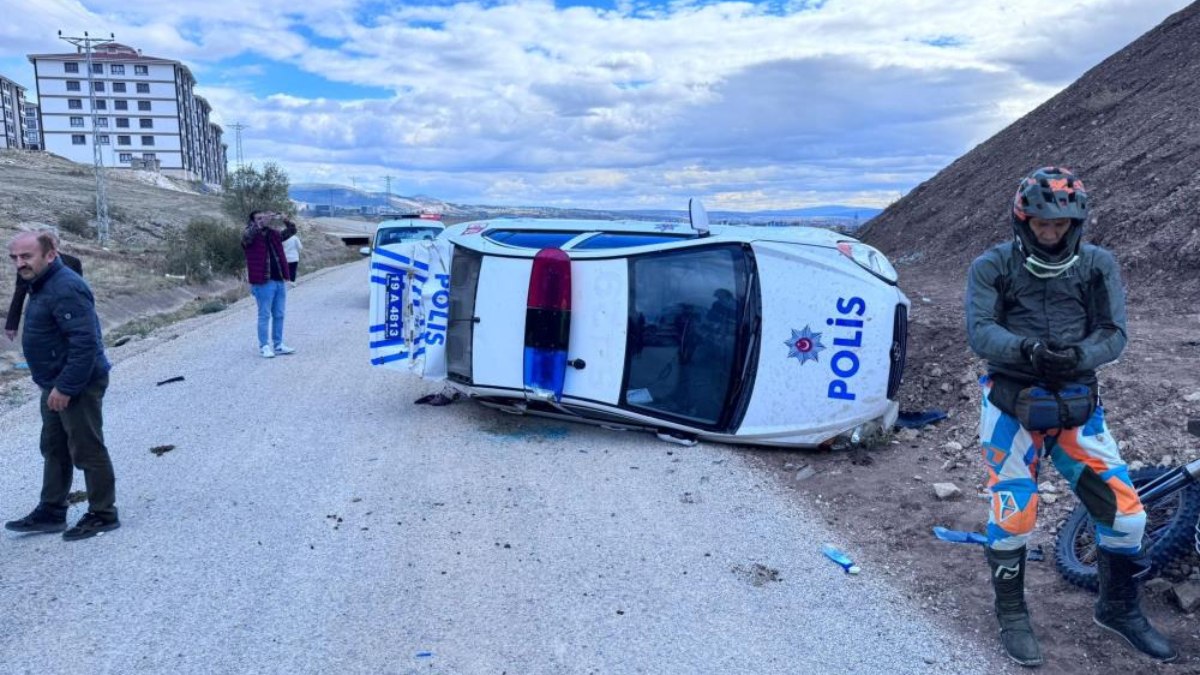 Çorum'da şüpheli aracı kovalayan polis otosu takla attı: 2 yaralı