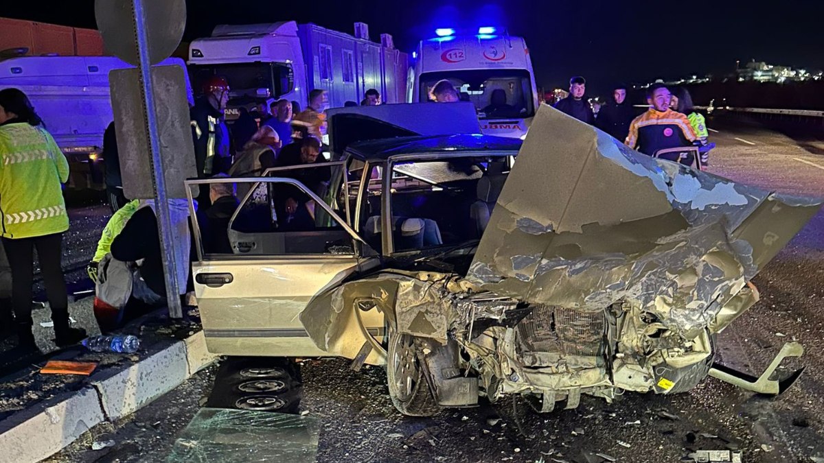 Manisa'da feci trafik kazası: 6 yaralı