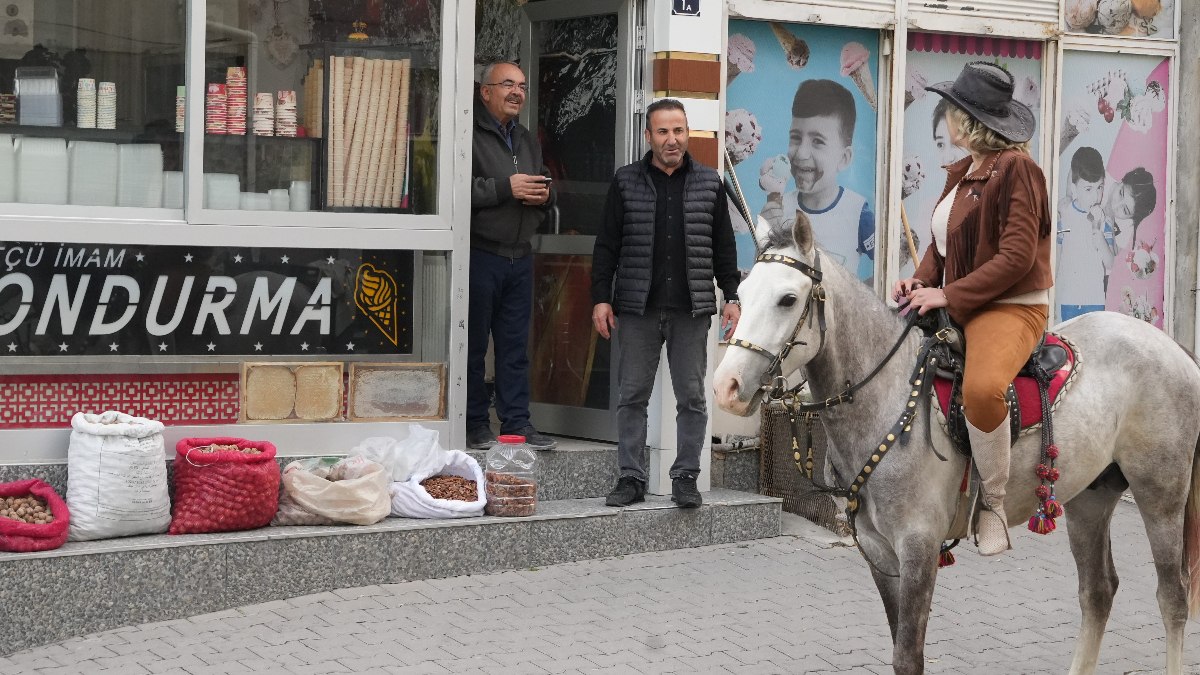 Niğde'nin kadın kovboy muhtarı