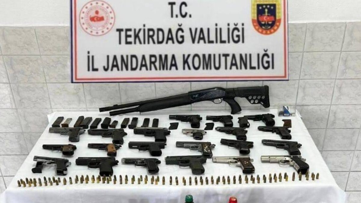 Tekirdağ'da kaçak silah ve alkol operasyonu