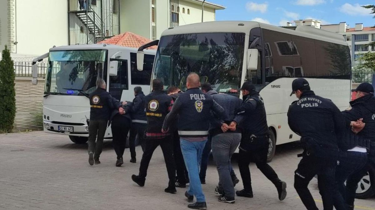 Konya'da cinayet zanlısının saklandığı evi fare bastı