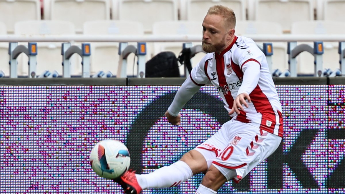 Sivasspor'a kötü haber! Alex Pritchard, sakatlandı