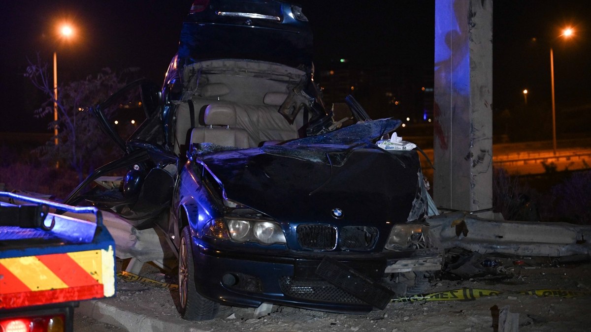 Ankara’da feci kaza: 4 ölü, 1 yaralı