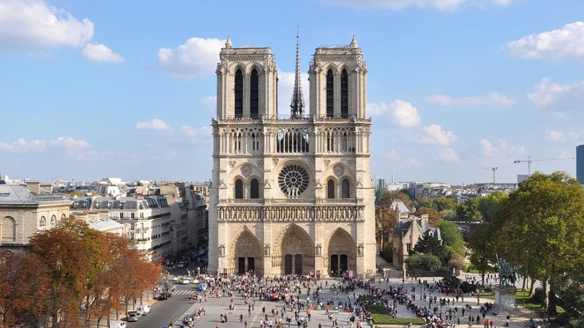 Notre-Dame Katedrali 7 Aralık'ta açılacak