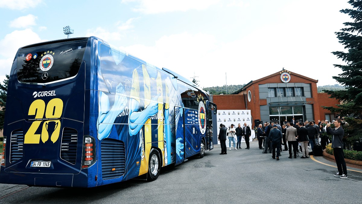 Fenerbahçe otobüsünde dikkat çeken detaylar