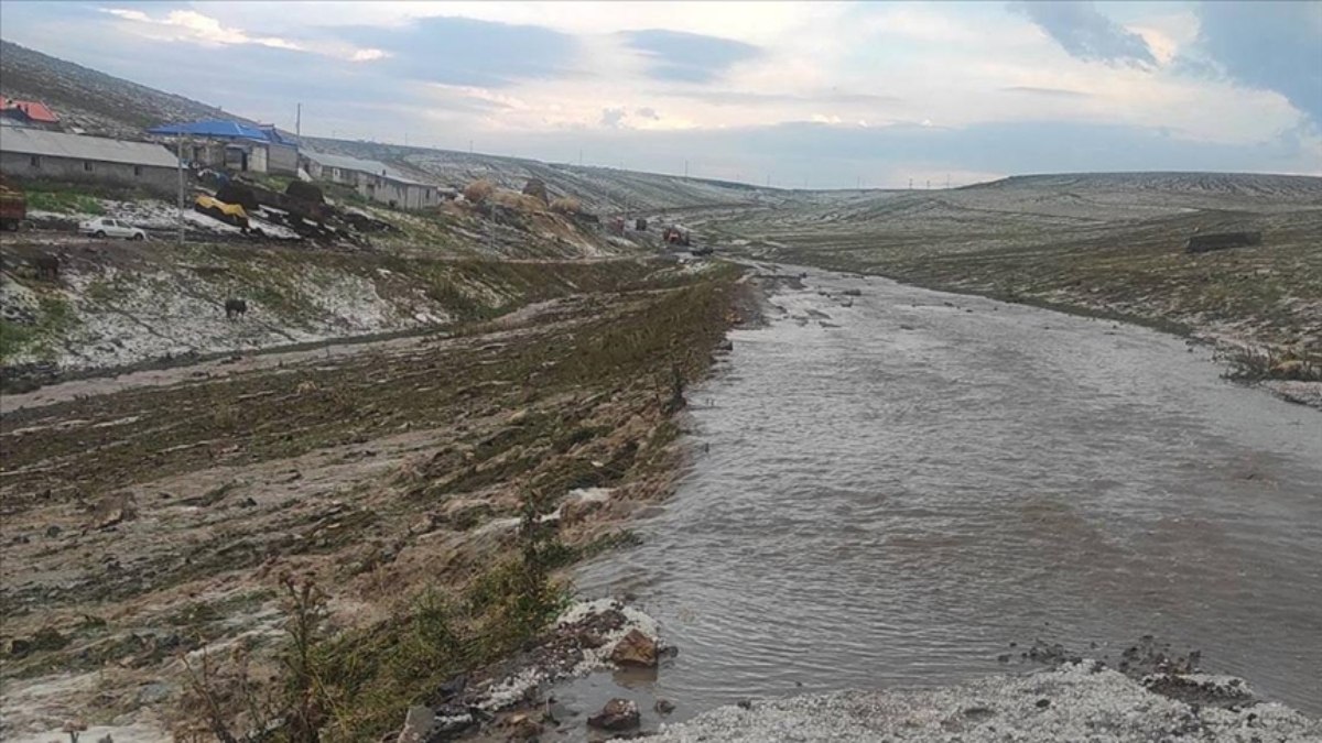 Kars'ta 80 yaşındaki kadın, dere kenarında ölü bulundu