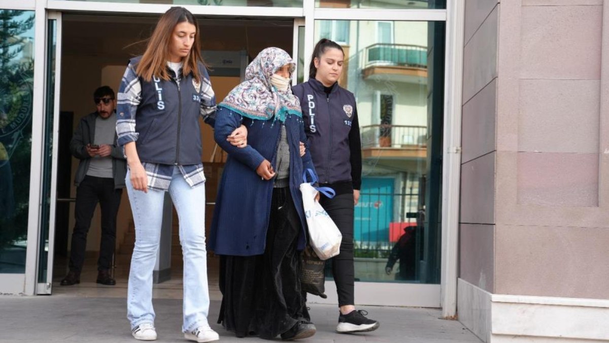 Ankara'da dilencinin çöp konteyneri önünde duygu sömürüsü