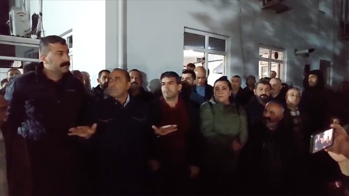 CHP'li 4 belediyenin işçilerinden grev kararı