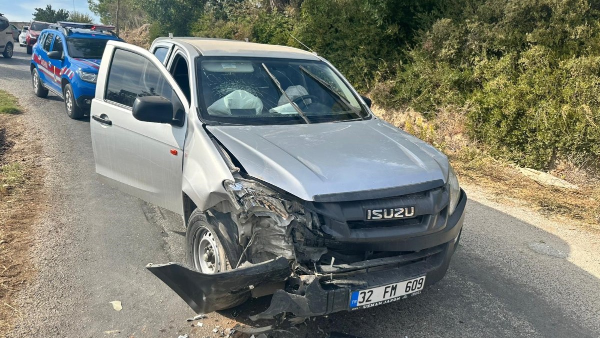 Antalya'da trafik kazası: 3 yaralı
