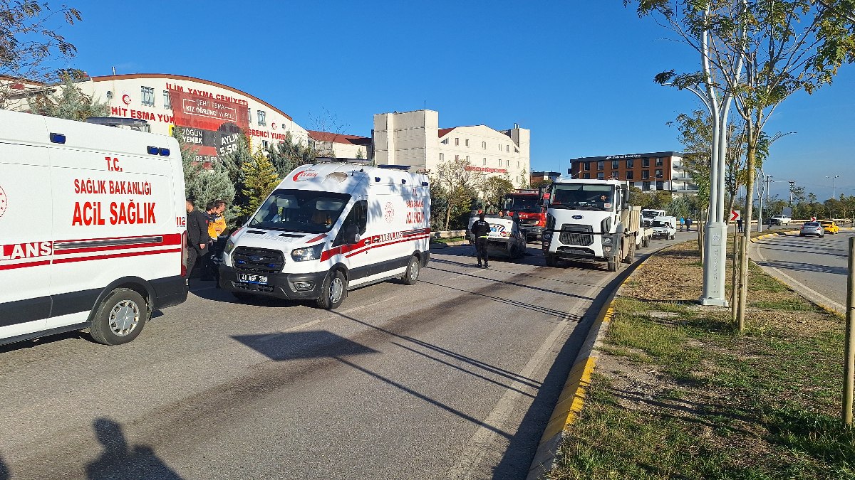 İzmit'te virajı alamayan jandarma otosu takla attı