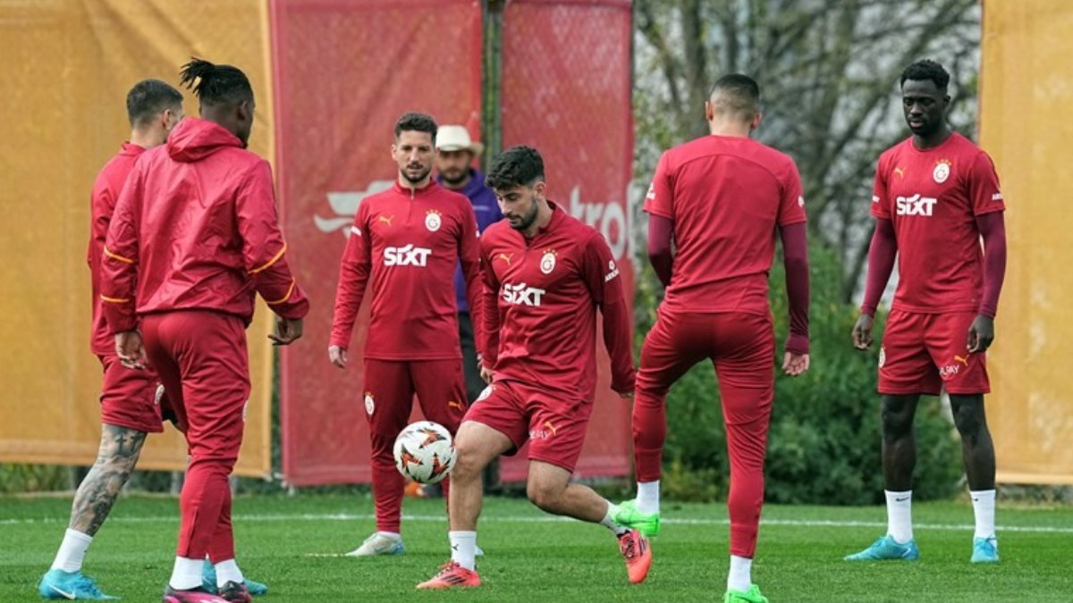 Galatasaray'da Tottenham maçının hazırlıkları sürüyor