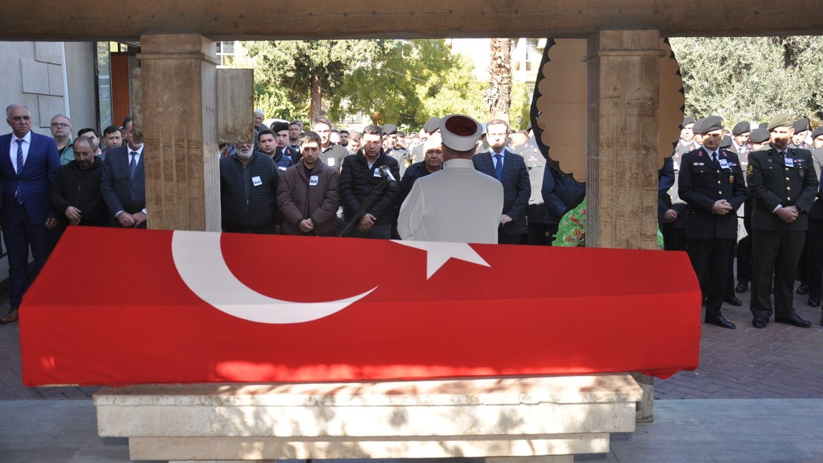 Manisa'da Uzman Jandarma Çavuş Durmuş Ali Candaş için tören düzenlendi