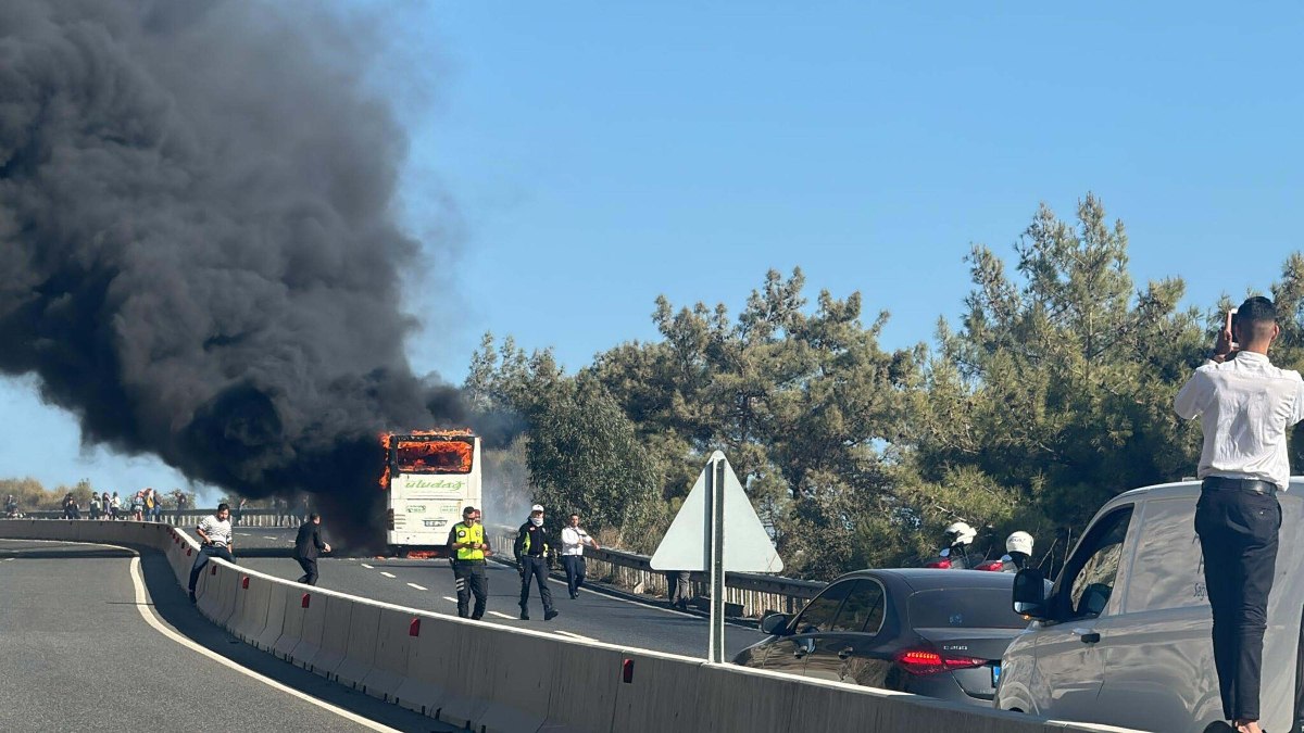 Muğla'da yolcu otobüsünde korkutan yangın