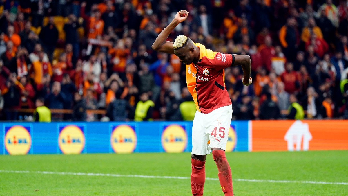 Galatasaray'da maç sonu 3'lüsü Victor Osimhen'den