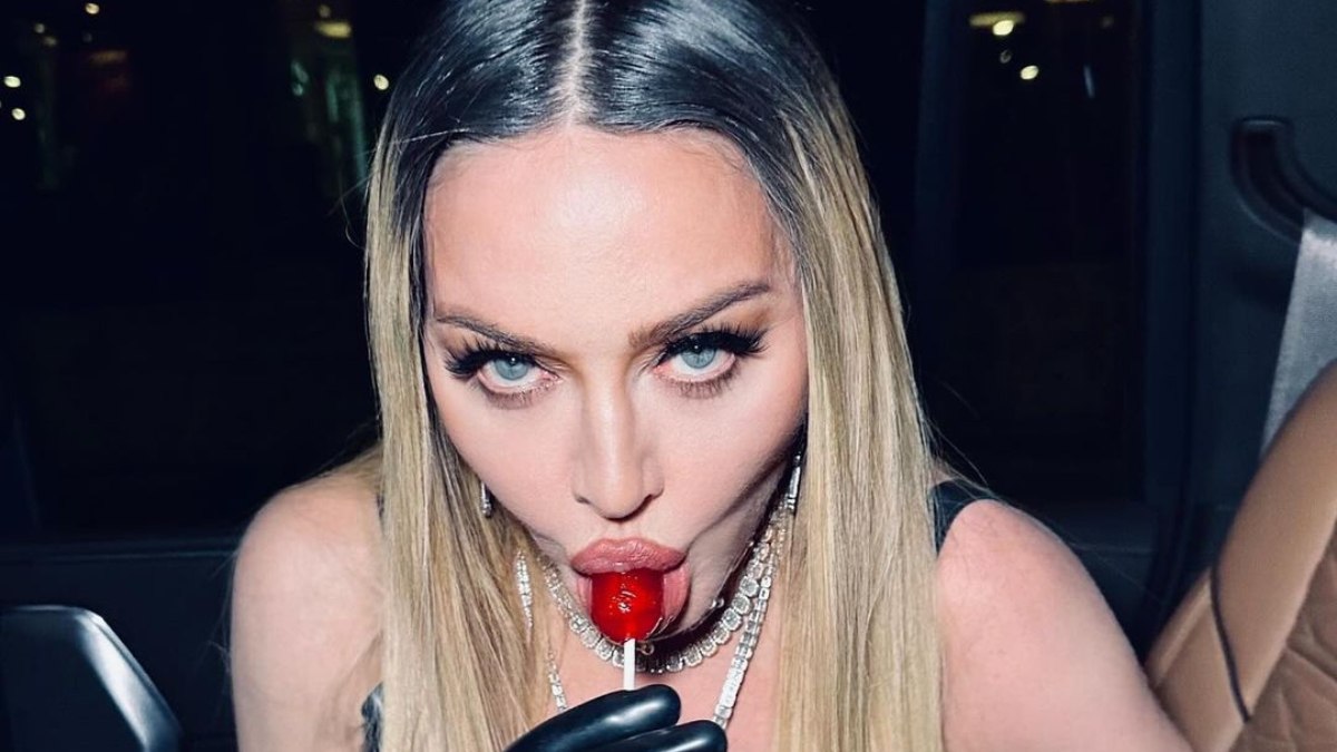 Ünlü şarkıcı Madonna'dan Donald Trump'a: Suçlu, tecavüzcü ve yobaz