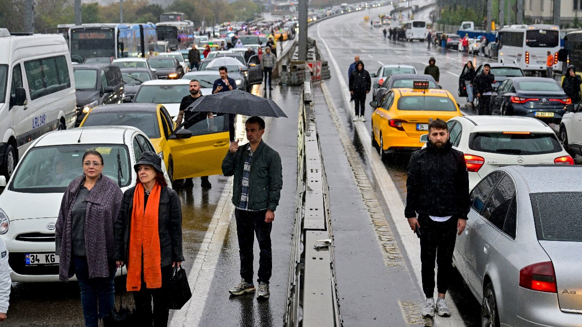 Türkiye genelinde 09.05'te hayat durdu