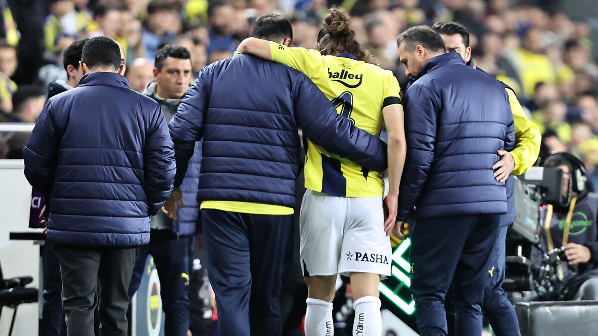 Fenerbahçe'ye kötü haber! Çağlar Söyüncü sakatlık geçirdi