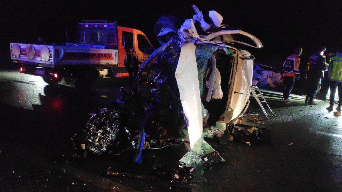 Burdur'da feci trafik kazası: 1 ölü, 7 yaralı