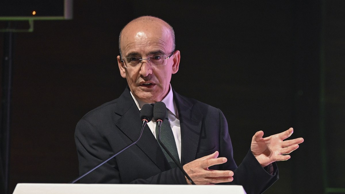 Bakan Şimşek: İş gücü göstergeleri hedeflerden daha olumlu seyrediyor