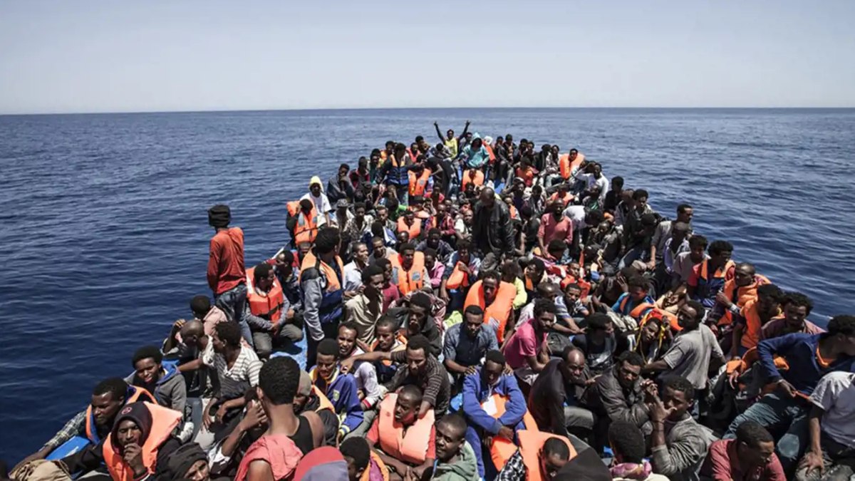 Kuzey Afrika'dan İspanya'ya doğru düzensiz göçmen akını sürüyor