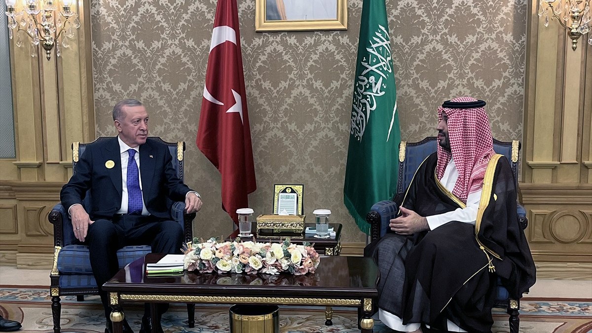 Cumhurbaşkanı Erdoğan, Suudi Arabistan Veliaht Prensi Selman ile görüştü