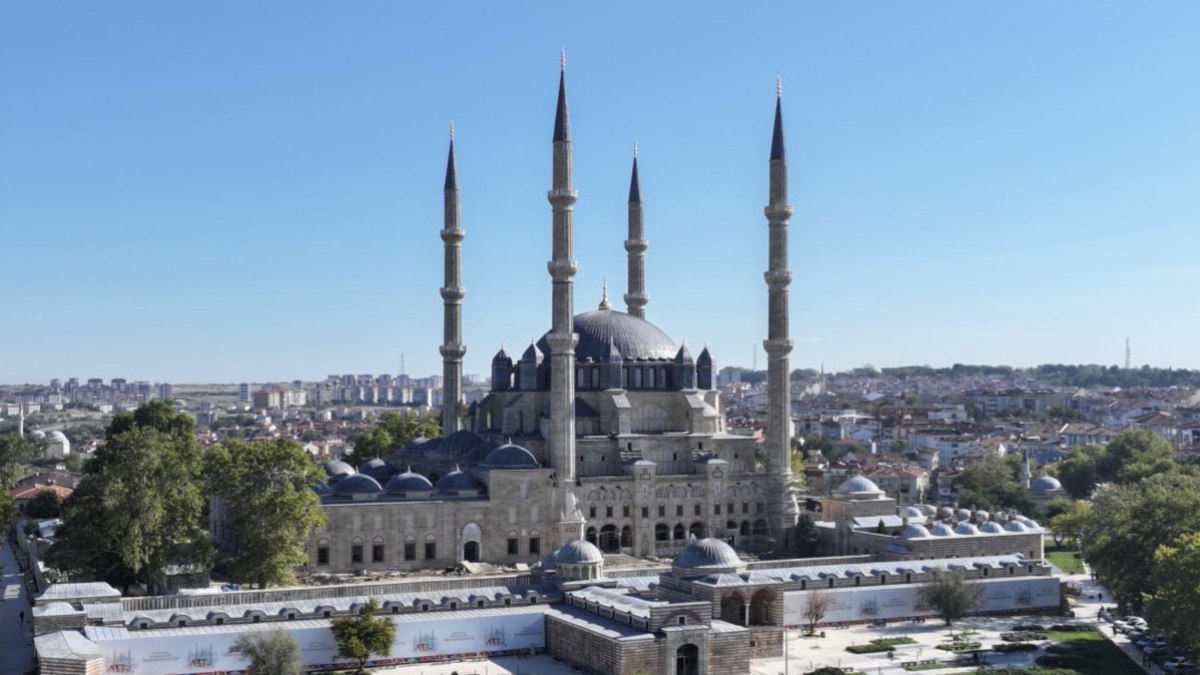 Selimiye Camii restorasyonunda 'ince işçilik' çalışmaları yapılıyor