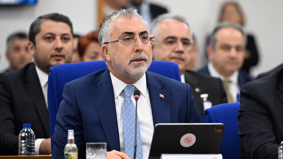 Vedat Işıkhan: Yabancı iş gücünde yeni dönem için düzenlemeler yolda