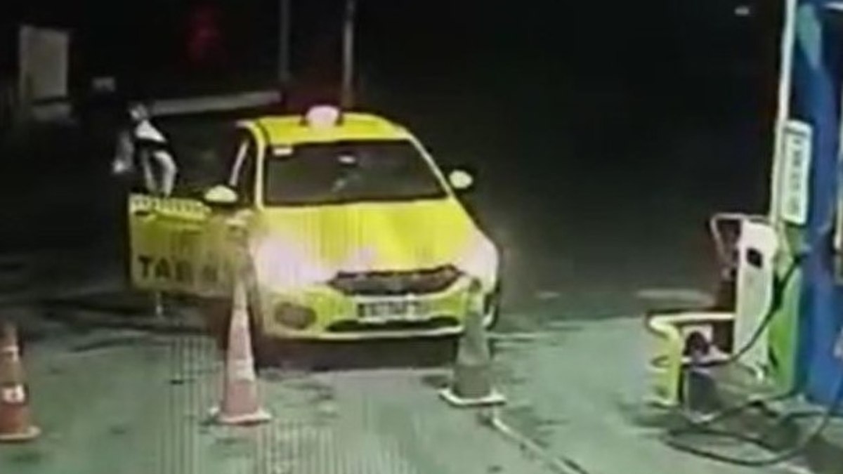 İstanbul'da taksiciyi silahla tehdit eden kişi yakalandı