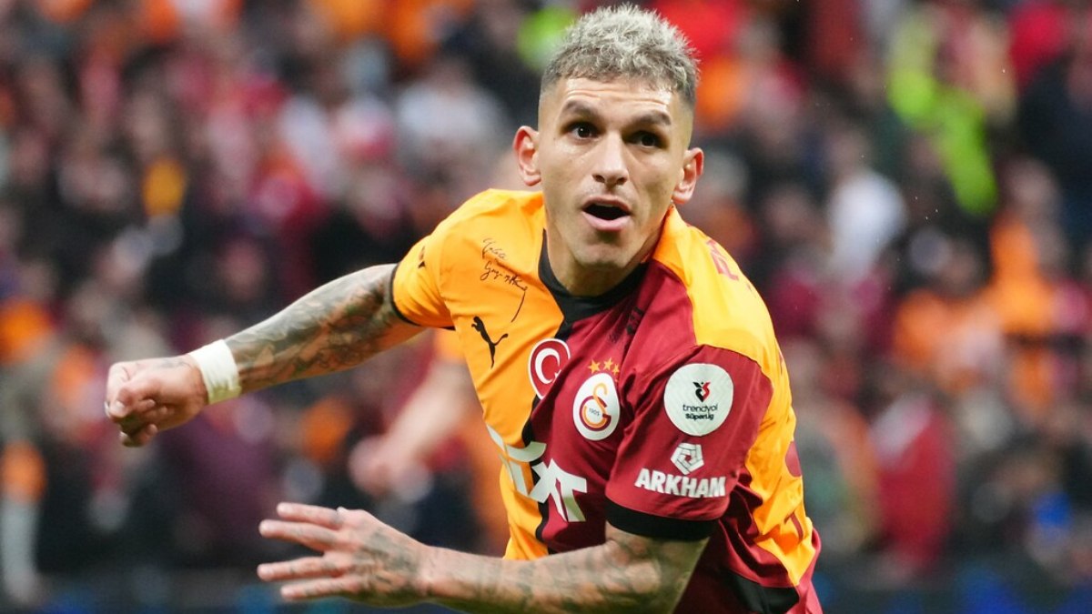 Galatasaraylı çocuk Uruguay’da Torreira ile buluştu