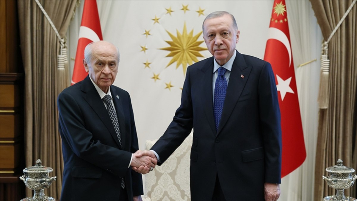 Cumhurbaşkanı Erdoğan, Devlet Bahçeli ile bir araya geldi