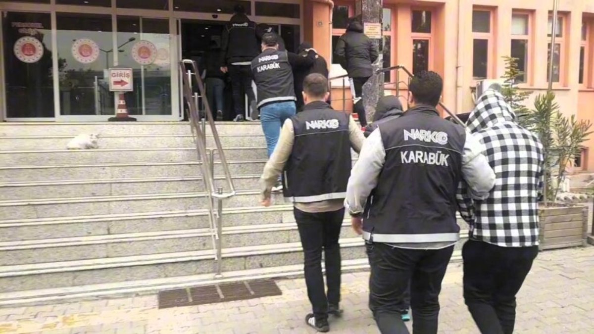 Karabük'te zehir tacirlerine göz açtırılmıyor