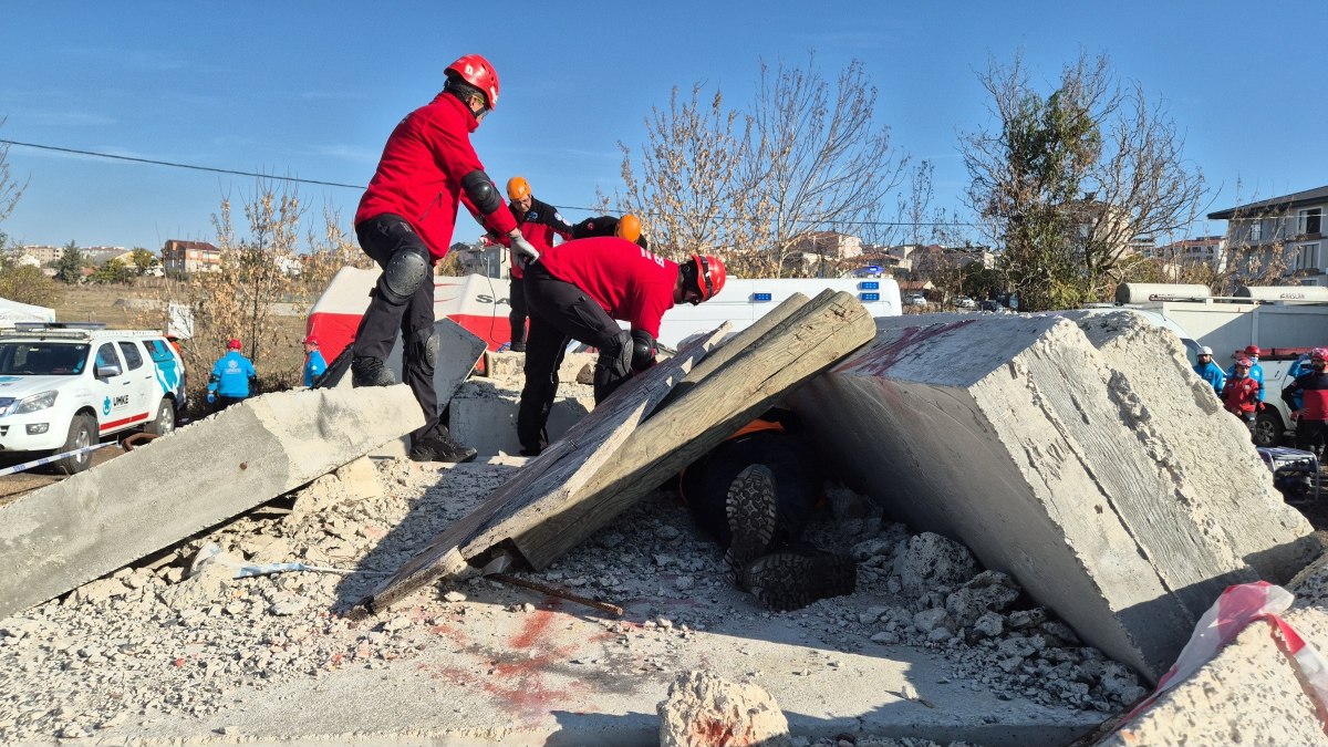 Tekirdağ'da 500 personelle deprem tatbikatı