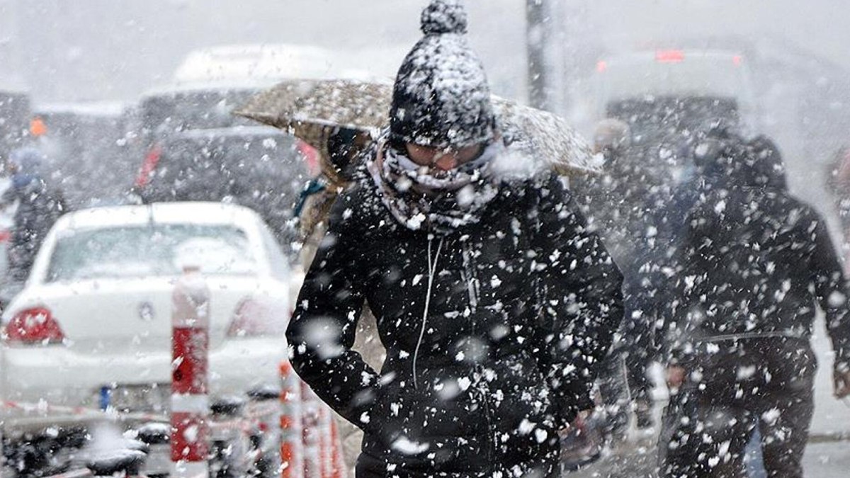 Meteorolojiden uyarı: Cumartesi lapa lapa geliyor… Eldiven, atkı, botları hazırlayın