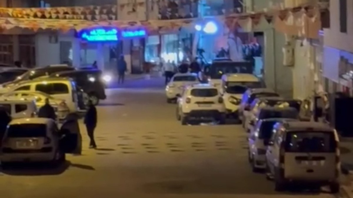 İzmir'de polise silahlı saldırı