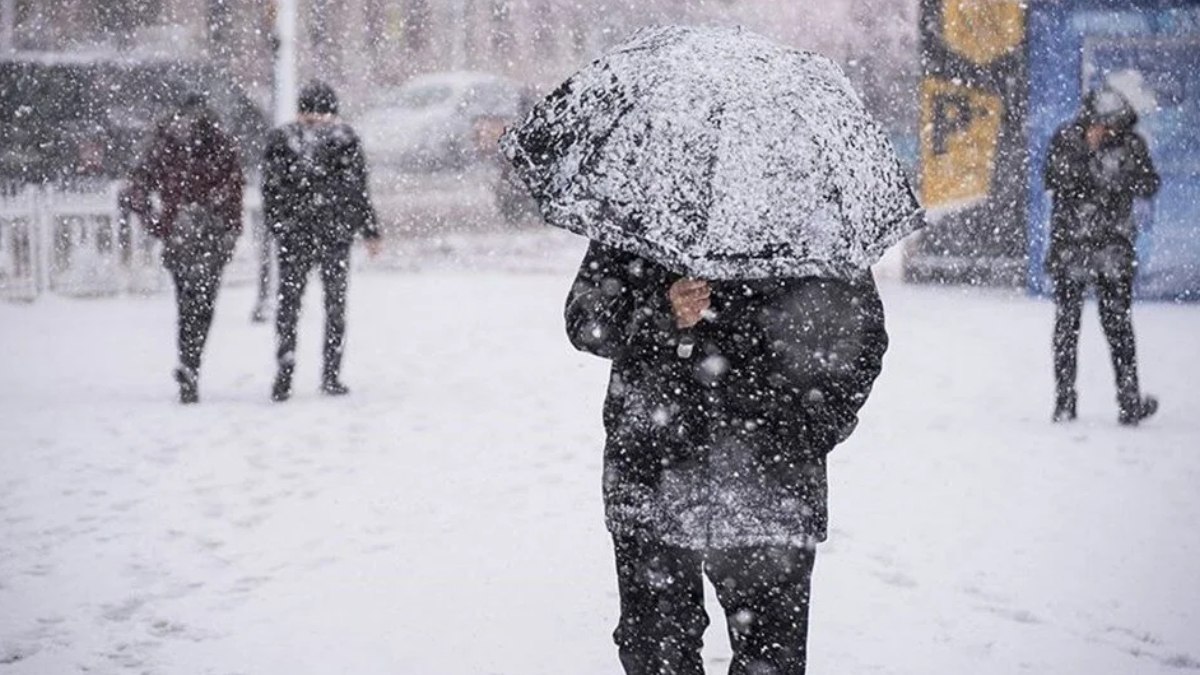 Meteoroloji il il açıkladı:  Cumartesi gecesi bu şehirlere kar geliyor