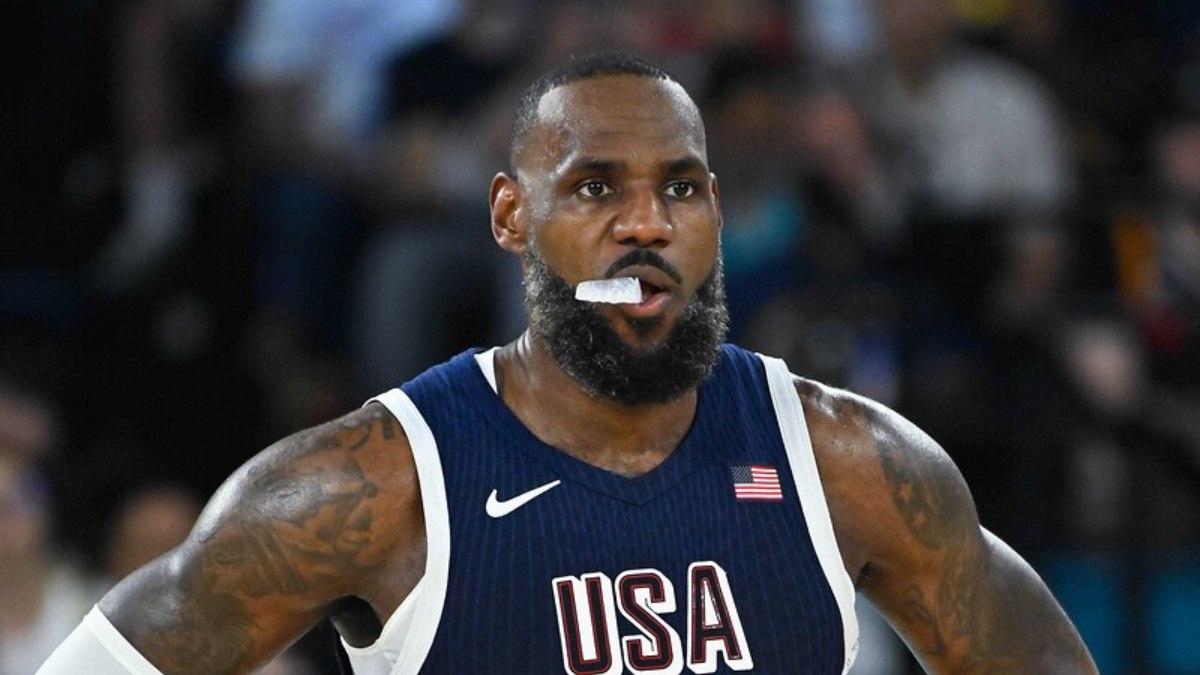 LeBron James'ten şaşırtan açıklama: Ara veriyorum