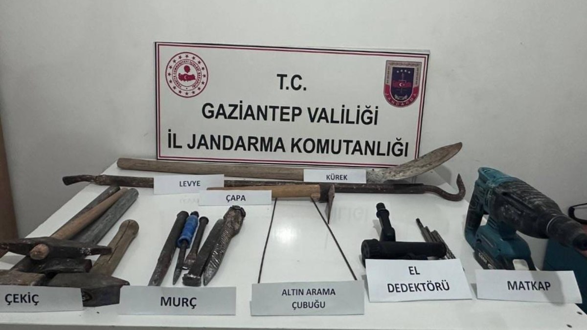 Gaziantep’te kaçak kazı operasyonu: 3 gözaltı