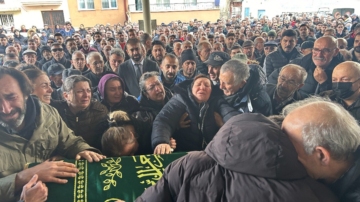 Sivas'ta dershane yangınında ölen öğretmene veda