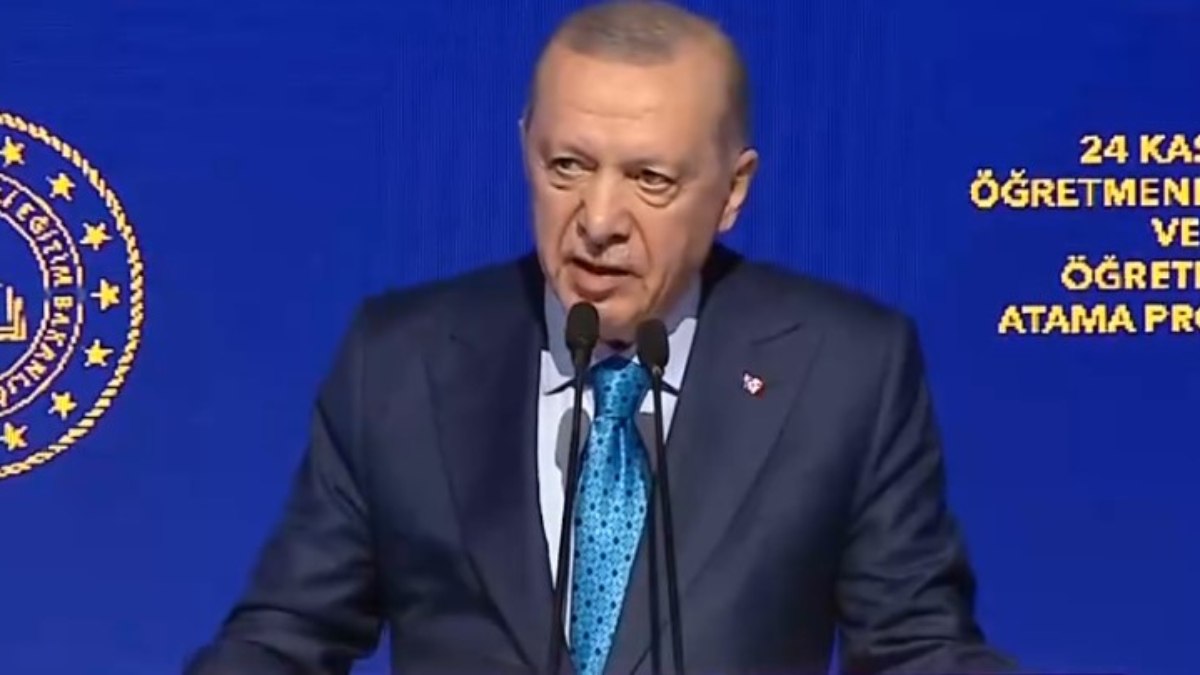 Cumhurbaşkanı Erdoğan'dan öğretmen atama programında açıklamalar